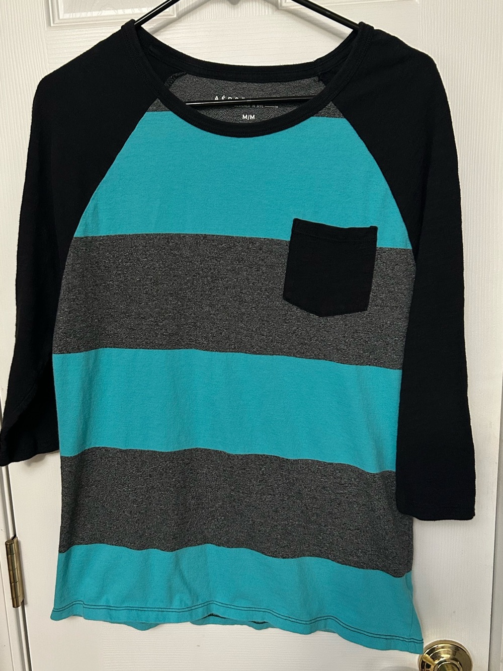 3 for 15$ 🔹🌀Aeropostale lightweight raglan top (EUC)